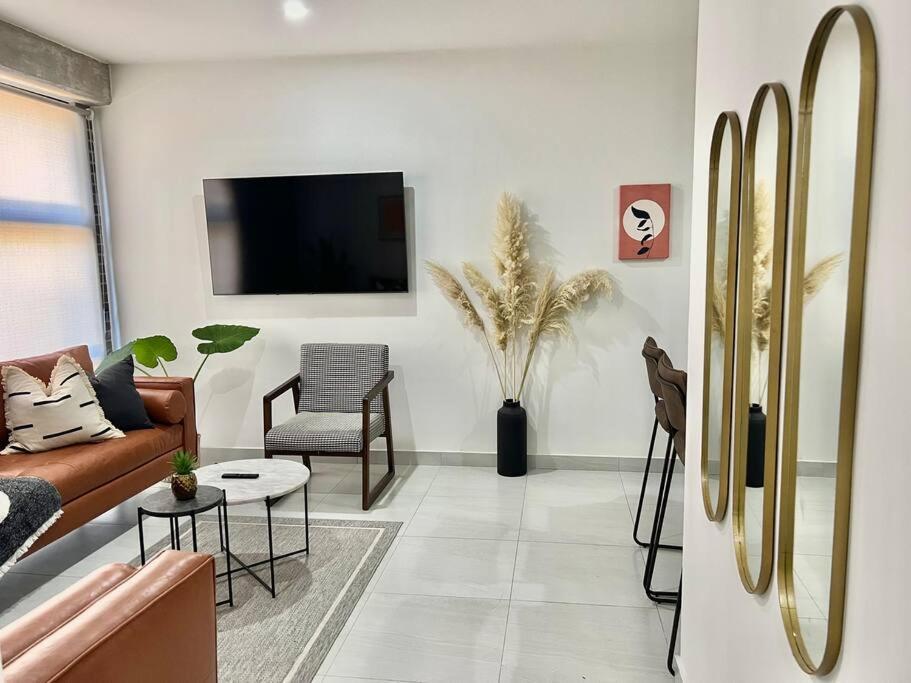 Depa Boho Al Sur Pet Friendly Piscina Gym Sala De Cine Apartment Guadalajara Luaran gambar